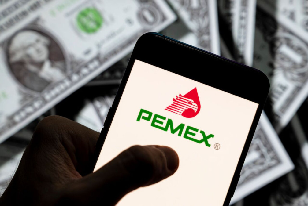 Pemex alerta sobre fraudes y venta de plazas