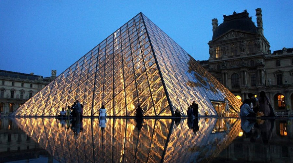 Louvre cierra nuevamente por huelga de trabajadores