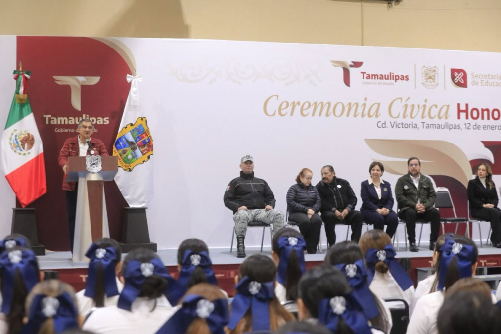 Reconoce Américo importancia de las y los maestros en la formación de una sociedad más humana