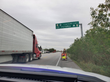 Ciclistas constatan seguridad y presencia policial en carreteras de Tamaulipas