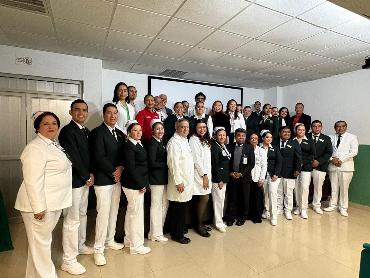 Gradúan enfermeros en Salud Pública en la frontera