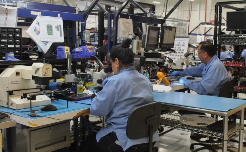 Descarta Desarrollo Económico cierre de empresas maquiladoras