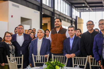 Sostienen reunión de unidad  Carlos Peña  y  dirigentes sindicales