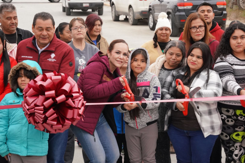 Gobierno de Nuevo Laredo refuerza infraestructura vial en Los Olivos; entrega calles pavimentadas con concreto hidráulico