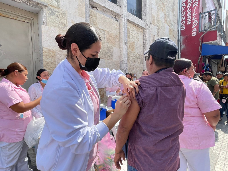 Con futuros enfermeros, intensifican vacunación contra el sarampión en Reynosa