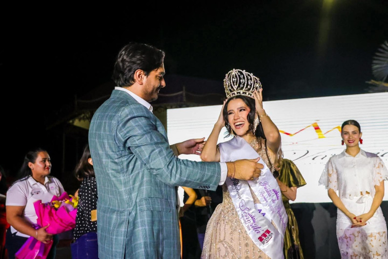 Coronó Carlos Peña Ortiz a Faride Iveth como Señorita Fiestas de Aniversario Reynosa 2026