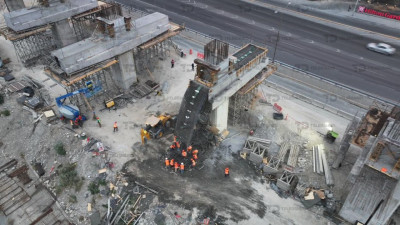 Colapsa estructura de la Línea 4 del Metro en Monterrey; cuatro trabajadores lesionados