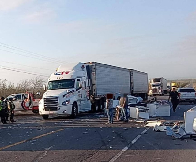 ¡Precaución! Accidente en carretera Victoria-Matamoros provoca cierre de tres carriles; hay siete heridos