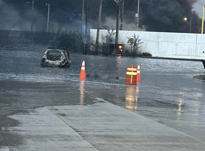 Incendio en la refinería Olmeca deja cinco muertos; Pemex atribuye el hecho a derrame por lluvias