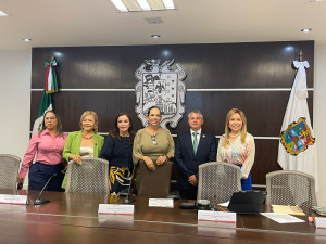 Toman protesta síndicos y regidora suplente