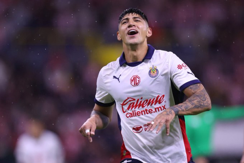 Chivas oficializa la salida de Alan Pulido