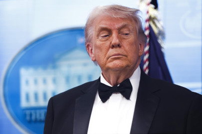 Trump afirma que Irán busca reabrir el Estrecho de Ormuz en medio de “colapso”