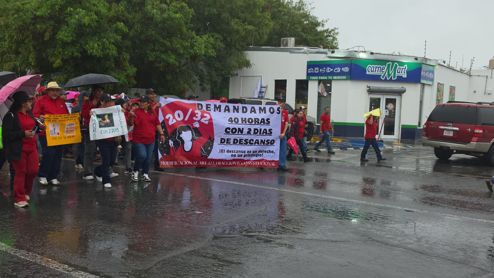 Sindicato SNITIS de Rheem, se manifiesta en Nuevo Laredo este 1 de mayo