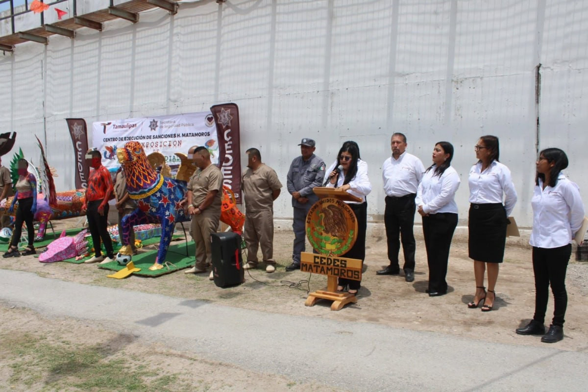 Participan CEDES Matamoros y Altamira en convocatoria nacional de elaboración de alebrijes mundialistas