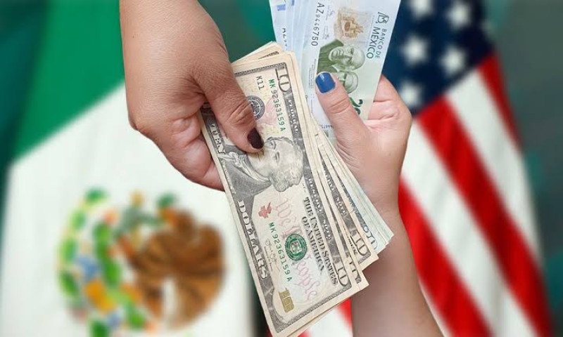 Trump firma decreto que investigaría envío de remesas a México