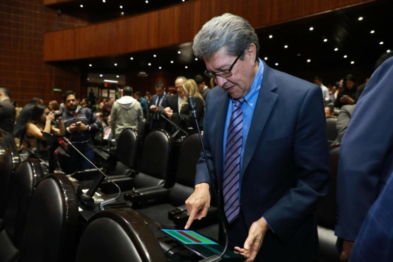 Monreal busca acuerdos antes de discutir reforma electoral por injerencia extranjera