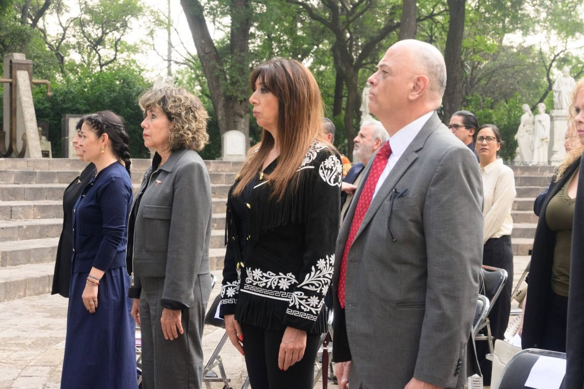 Brinda Gobierno de Tamaulipas homenaje a Amalia González Caballero en la CDMX
