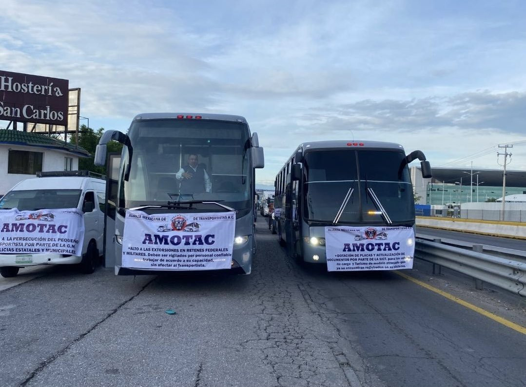 Gobierno federal y AMOTAC alcanzan acuerdo; cancelan bloqueos en carreteras