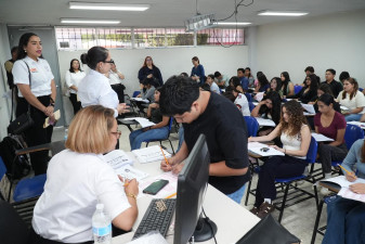 Aspirantes a ingresar a la UAT presentan examen CENEVAL