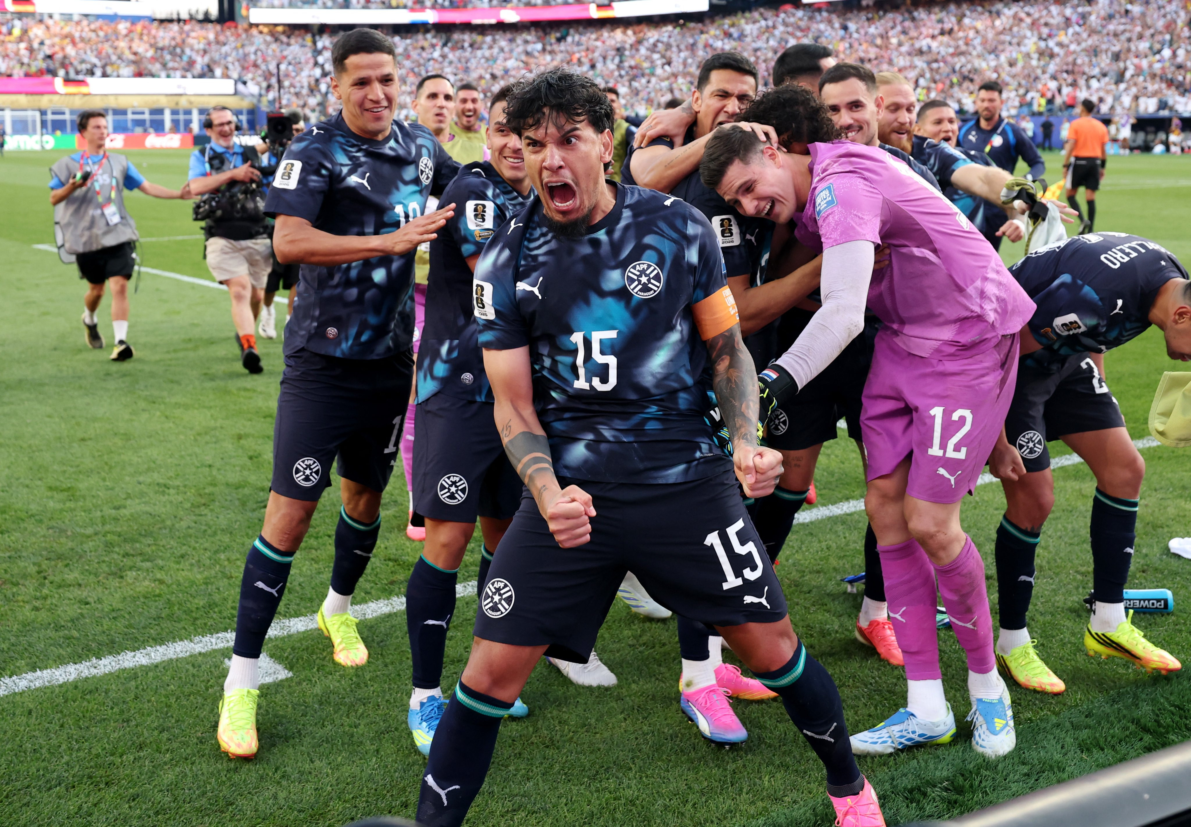Paraguay sorprende a Alemania y avanza a octavos del Mundial