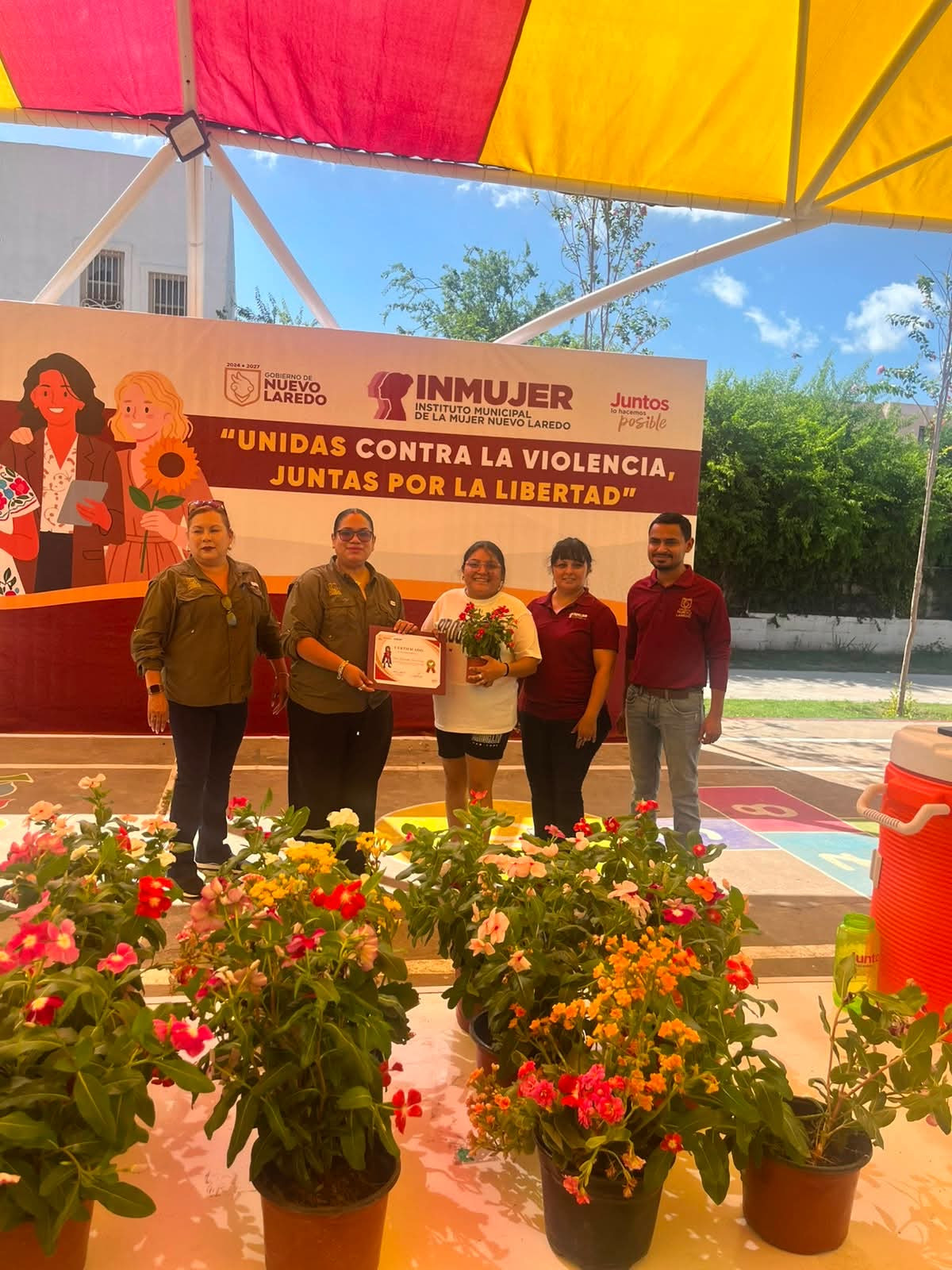 Impulsan cultura ecológica con talleres de compostaje "Manos a la Tierra"