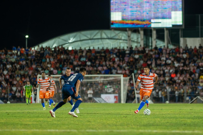 Correcaminos y Chivas regalan electrizante empate sin goles en el Marte R. Gómez