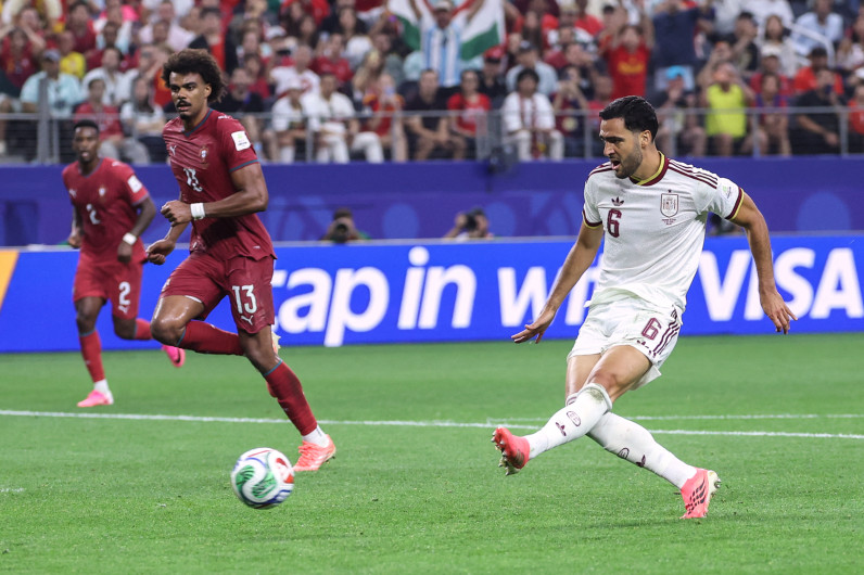 Mikel Merino clasifica a España y deja fuera a Portugal del Mundial 2026