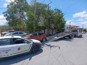 Retira Dirección de Medio Ambiente en Reynosa, vehículos abandonados de la vía pública
