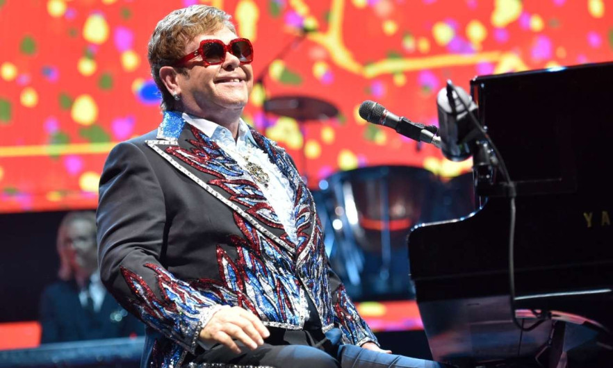 ¡Regresó! Elton John anuncia dos conciertos de despedida en México
