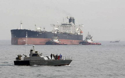 EU revoca autorización para operaciones con petróleo iraní tras ataques en Ormuz
