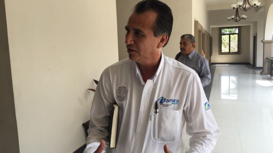 Proponen aplicar fuertes multas a quienes tiren basura en canales pluviales