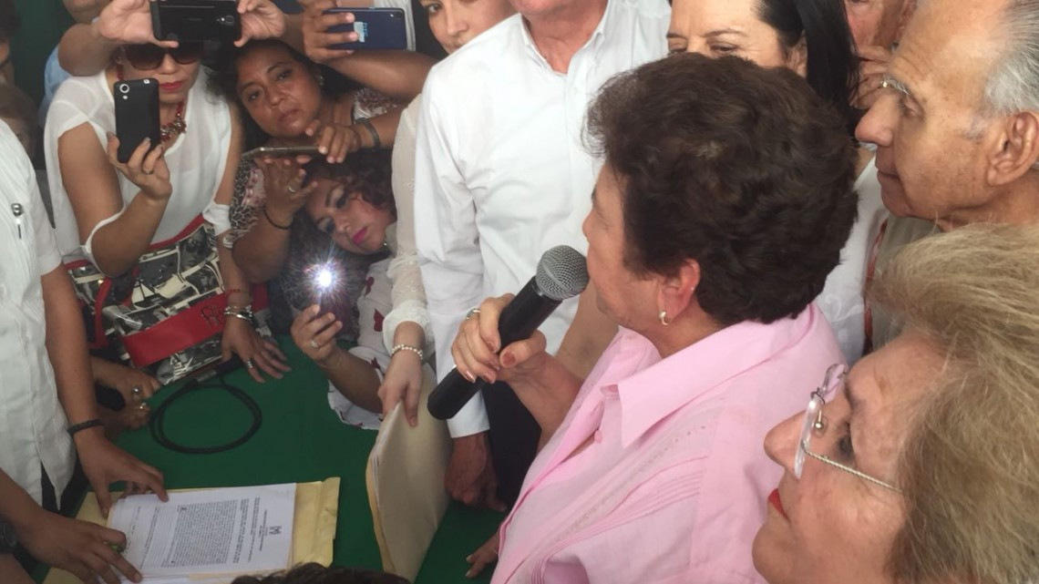 Se registra Magdalena Peraza Guerra como precandidata del PRI a la alcaldía de Tampico