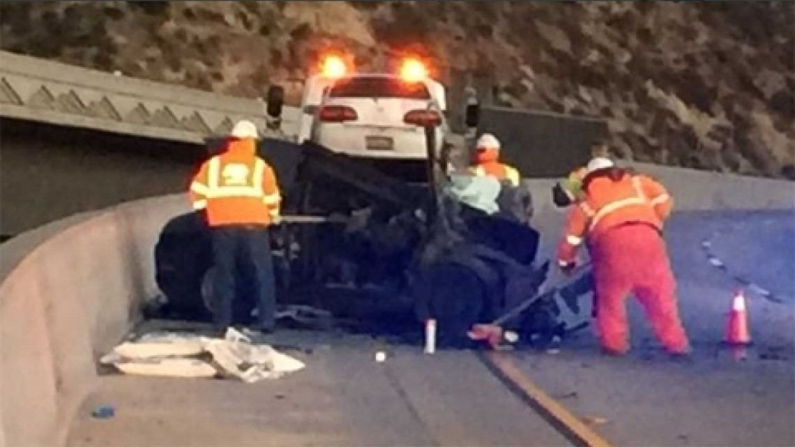 3 muertos y 2 heridos tras Carambola en Los Ángeles