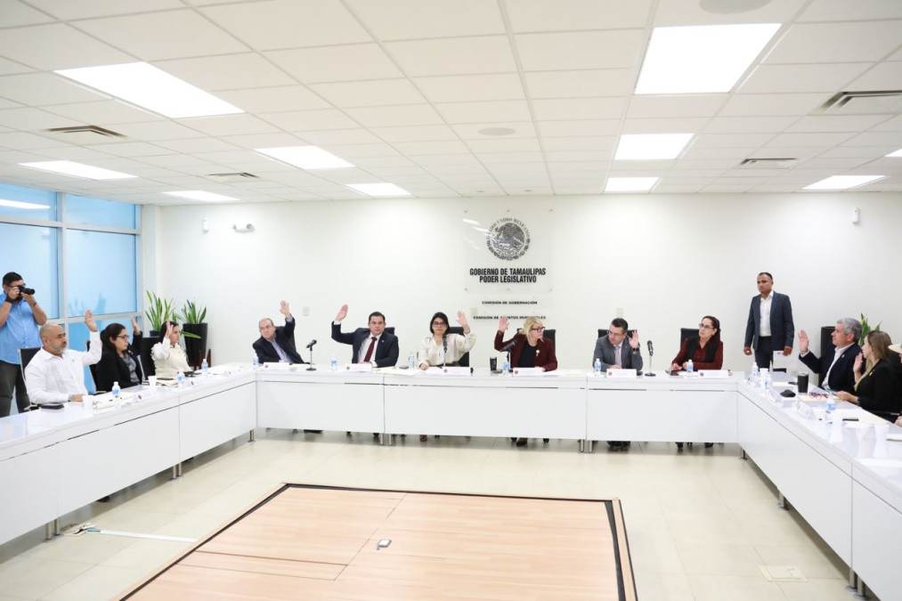 Congreso llama a comparecer al alcalde de Victoria