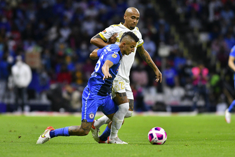 Cruz Azul y Tigres reparten puntos en el estadio Azteca