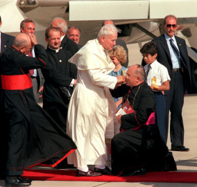 Fallece arzobispo mexicano-estadounidense retirado de Texas