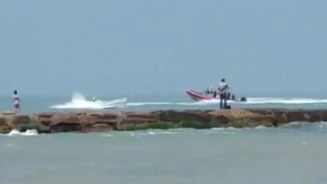 Persecución de lancha con droga en Isla del Padre   