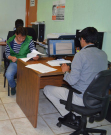 Policías agreden y roban a fotorreportero en Pachuca