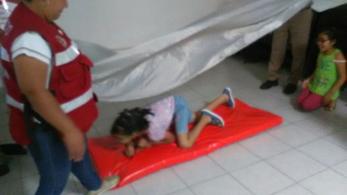 Realizan el bombero por un día y 6 acciones para salvar una vida en campeonato de verano