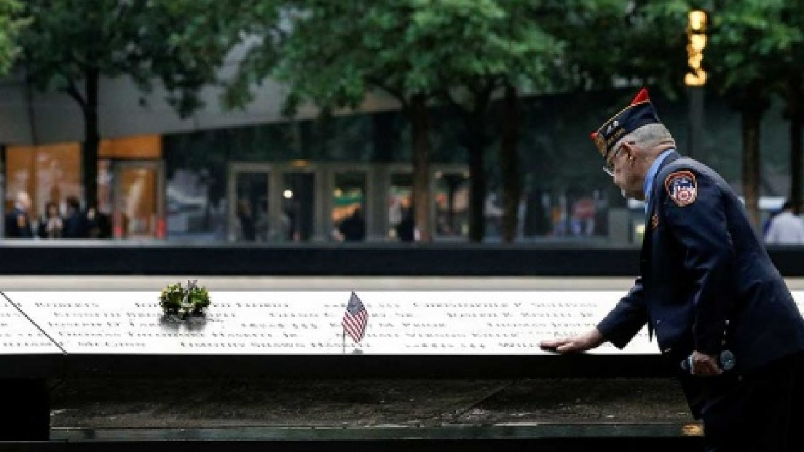 Rinden tributo a víctimas del 11-S en Nueva York