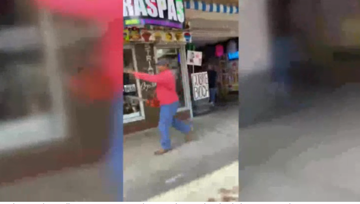 Hombre es detenido en McAllen por amenazar a manifestantes con motosierra