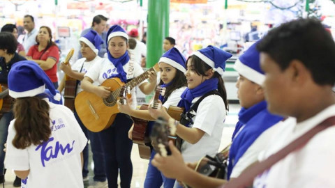 Realizan presentación musical " Abrigando Esperanzas"