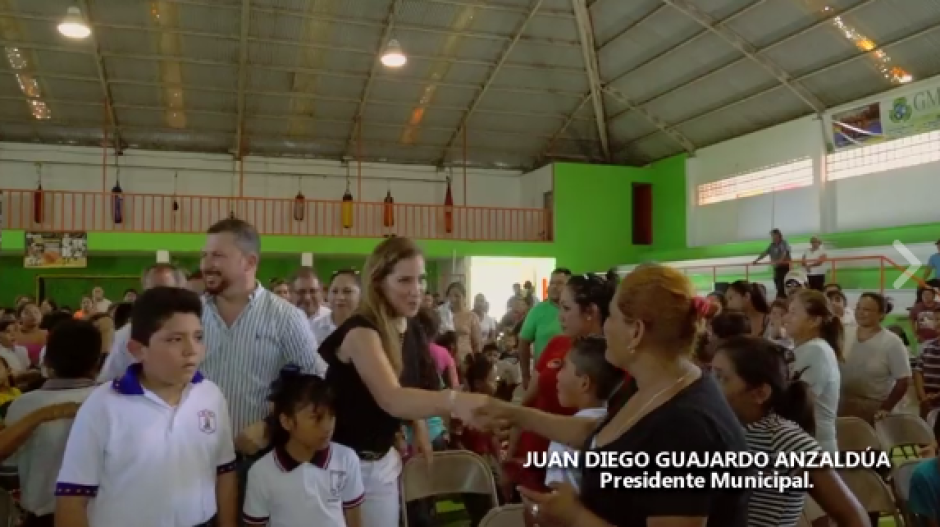 Entregan calzado en marco del programa “Pasos firmes por la educación”
