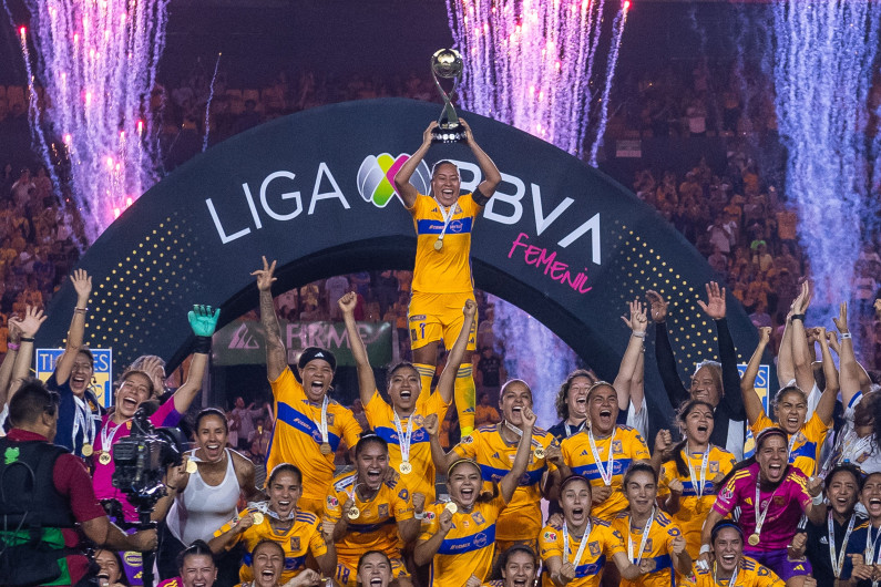 Tigres Femenil se corona Campeón de Campeones Femenil