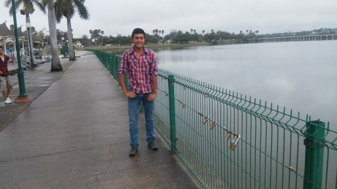 Retiran 700 kilos de candados de la laguna del Carpintero 