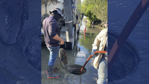 Sondeó COMAPA drenaje sanitario en la colonia Campestre