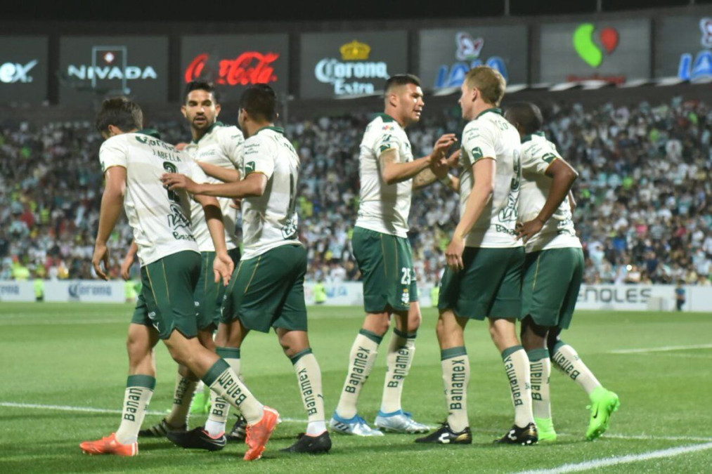 Santos Laguna derrota 2-1 al América