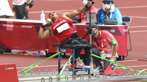 ¡Orgullo nacional! Gloria Zarza toca el cielo y gana el primer oro para México en París 2024