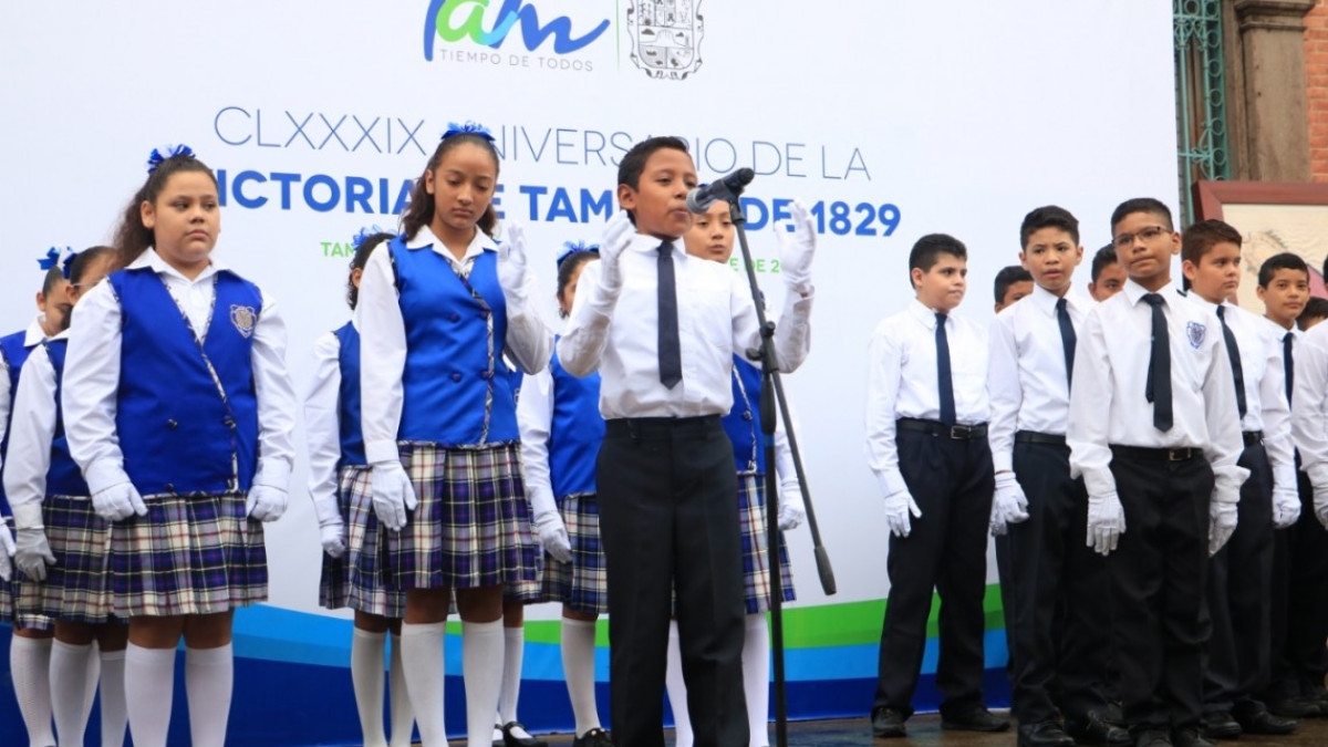 Andrés Zorrilla Moreno, asiste a la a ceremonia del 188 aniversario de la Victoria de Tampico