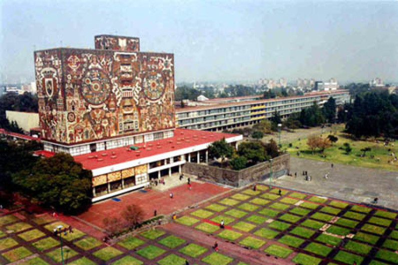 UNAM apoyará a estudiantes mexicanos deportados